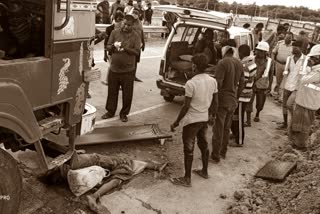 two women died in accident on warangal hyderabad national highway