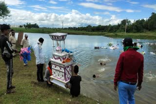 Immersion of Tajis in Karbala Taal