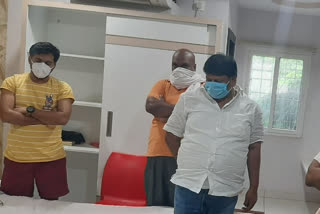 cards players arrested in Guntur