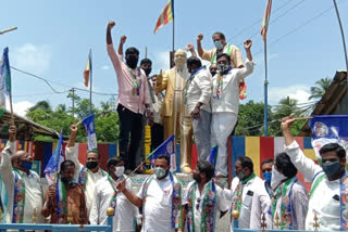 leaders of social groups protest against  tdp in whole state of andhrapradesh