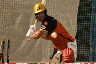 AB de Villiers hits the nets for the first time,