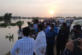 Guardian Minister eknath Shinde visit to gadchiroli over flood situation