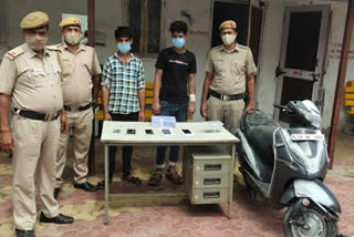 Police of Shaheen Bagh police arrested two miscreants in delhi