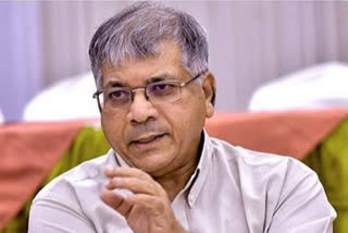 VBA head Prakash Ambedkar booked along with 1200 others for violeting social distancing norms in Pandharpur