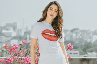 Actress Tamannah has been selected as the heroine in the 'Thuppaki' sequel