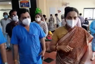 Jayanti Ravi visited Rajkot Civil Hospital