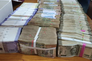 nine lakh cash and documents recovered in bhopal