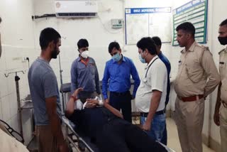Criminals shot young man in deoghar, Firing in deoghar, crime news of deoghar, देवघर में अपराधियों ने युवक को मारी गोली, देवघर में फायरिंग, देवघर में अपराध