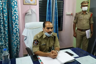 SP surprise inspection at Devarapalli PS