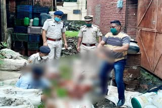 Paonta police destroyed illegal liquor