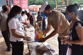 prestigious Ganpati mandals in Pune to immersion at mandap