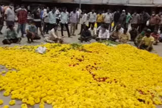 flower workers