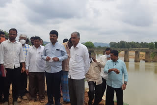 mp raghavendra visits to irrigation construction