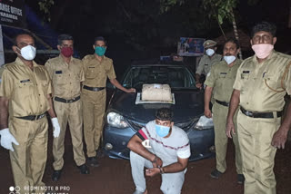 Five kilograms of cannabis were seized  seized from a car in Taliparamb  അഞ്ച്‌ കിലോ കഞ്ചാവ്‌ പിടികൂടി  കണ്ണൂർ