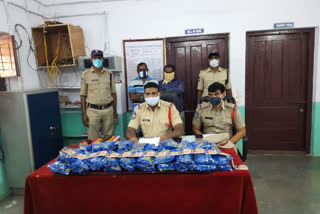 two pwoplw arrested for transporting illegal gutka in mahabubabad