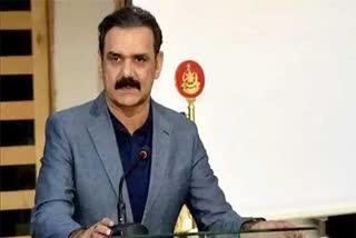 pakistan pms top aide, asim bajwa resigns