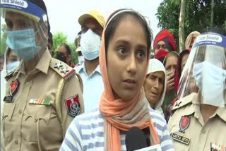 Daughter of Subedar killed in Pak firing wishes for a park or school in his memory