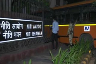 a dtc bus ran into the boundary wall of NITI Aayog building