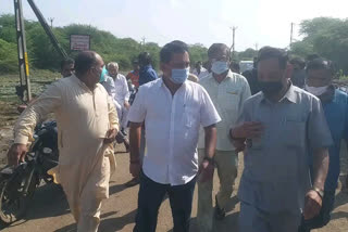 Paresh Dhanani visiting the flooded areas