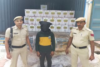 crime branch manesar arrested one accused with Illegal liquor in gurugram