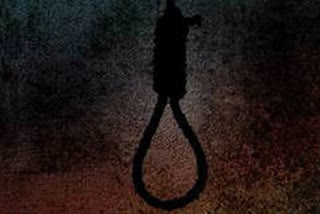 hang death kannur  death kannur  women death in kannue  യുവതിയെ തൂങ്ങി മരിച്ച നിലയില്‍ കണ്ടെത്തി  തമിഴ്‌നാട് സ്വദേശി തൂങ്ങി മരിച്ച നിലയില്‍