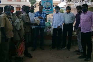Distribution of essentials to sanitation workers Dis