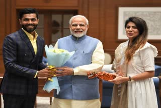 Ravindra Jadeja's wife Rivaba,  Ravindra Jadeja's wife celebrates birthday,  Ravindra Jadeja's wife donates her eyes, ନେତ୍ରଦାନ କଲେ ରବିନ୍ଦ୍ର ଜାଡେଜାଙ୍କ ପତ୍ନୀ, ଭାରତୀୟ କ୍ରିକେଟର ରବିନ୍ଦ୍ର ଜାଡେଜା, ରିଭାବା, ନେତ୍ରଦାନ କଲେ ରବିନ୍ଦ୍ର ଜାଡେଜାଙ୍କ ପତ୍ନୀ