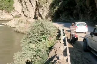 Chandigarh-Manali highway closed due to landslide in Mandi