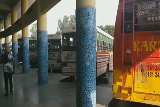 Jalandhar bus stand deafened due to weekly curfew