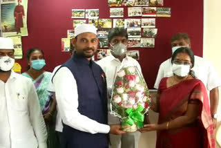 BJP Leader Vanathi Seenivasan Welcomes Rajinikanth to Politics