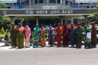 'Gudur' women who demanded a break in liquor sales