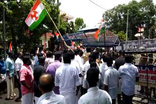 youth congress march to alappuzha PSC office  youth congress march  alappuzha PSC office  ആലപ്പുഴ കോണ്‍ഗ്രസ്  യൂത്ത് കോണ്‍ഗ്രസ് മാര്‍ച്ച്  പിഎസ്‌സി വാര്‍ത്തകള്‍  ആലപ്പുഴ പിഎസ്‌സി ഓഫീസ്