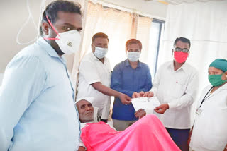 harijavalga villegers take responcibility of cancer opration of poor farmer at nilanga taluka at latur