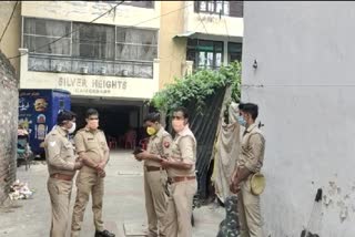 पुलिस का पहरा