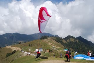 Himachal to have paragliding centre,  paragliding centre in Bir-Billing, ବିର୍-ବିଲିଂରେ ହେବ ପାରାଗ୍ଲାଇଡିଂ କେନ୍ଦ୍ର, ଧୌଲାଧର ରେଞ୍ଜ, ମୁଖ୍ୟମନ୍ତ୍ରୀ ଜୟ ରାମ ଠାକୁର