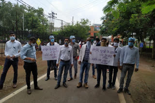 ayurvedic junior doctors protest raipur