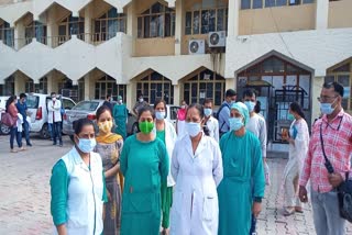Doctors and nurses done strike in Civil Hospital Nurpur