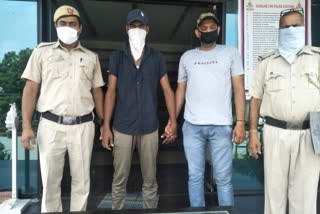 Delhi police arrested a snatchers in Dwarka North