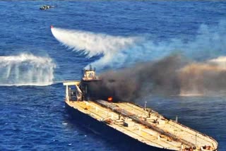 diesel-layer-formed-in-sea-near-oil-tanker-burning-in-sri-lanka