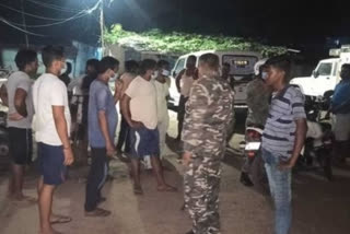 Three youths opened fire in Akashkinari basti dhanbad