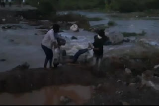 The dead body was found under the Chilakaluripet Ogeru bridge