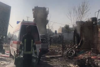 2 killed  12 injured after blast targets Afghan Vice President's convoy in Kabul  Afghan Vice President  Afghan Vice President's convoy in Kabul  blast  2 killed, 12 injured  അഫ്‌ഗാൻ വൈസ് പ്രസിഡന്‍റ്  കാബൂൾ  വൈസ് പ്രസിഡന്‍റ്  ചാവേർ ബോംബാക്രമണം  സ്‌ഫോടനം  രണ്ട് പേർ കൊല്ലപ്പെട്ടു