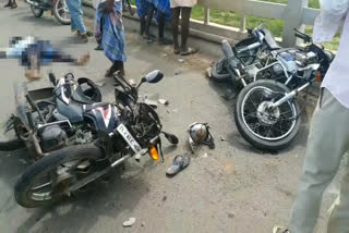 One killed in two-wheeler head-on collision; Two injured!