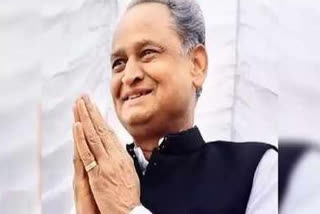 Rajasthan CM postpones meetings  Ashok Gehlot to not meet people personally  Gehlot to attend meeting via video conferencing  coronavirus cases in rajasthan  ഉദ്യോഗസ്ഥർക്ക് കൊവിഡ്; രാജസ്ഥാൻ മുഖ്യമന്ത്രി മീറ്റിങ്ങുകൾ മാറ്റിവെച്ചു  രാജസ്ഥാൻ മുഖ്യമന്ത്രി അശോക് ഗെലോട്ട്