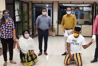 Airport police arrested cheaters in delhi