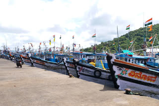 Lack of labor for fishing In karwar