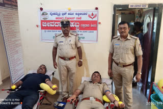 blood donate by haveri police