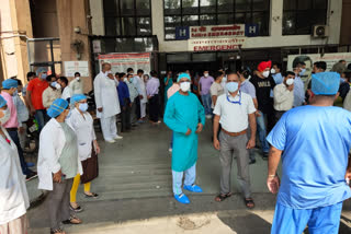 delhi three thousand contractual health workers three days symbolic protest ended