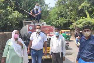 MCD sprayed insecticide in Mehrauli to prevent dengue malaria