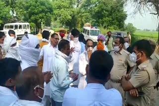 Fatehabad police detained farmers going to Kisan Bachao Mandi Bachao rally